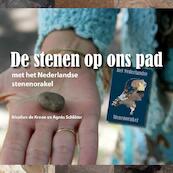 De stenen op ons pad - Nicolien de Kroon, Agnès Schluter (ISBN 9789077408766)